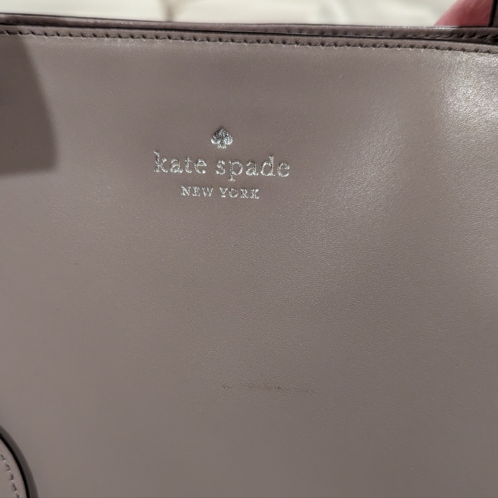 Pocketbook - Picture 2 of 5